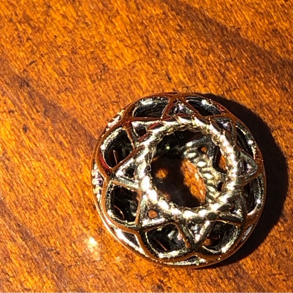 Pandora Solid 14k Open Lattice Charm - Picture 8 of 13